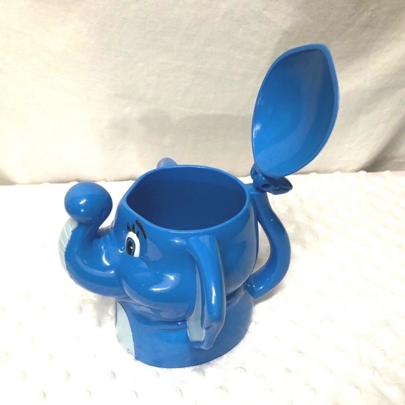The Greatest Show On Earth Flip Top Cup Blue Eleph - Picture 3 of 6